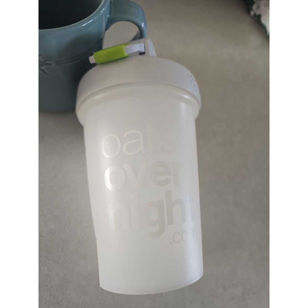 Oats Overnight Shaker Bottle No Metal Ball